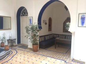 Отель Riad Aicha  Асила